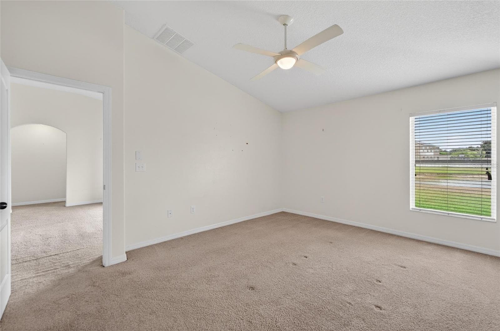 Single Family Residence at 13128 ROYAL PINES AVE, RIVERVIEW, photo 19 of 49