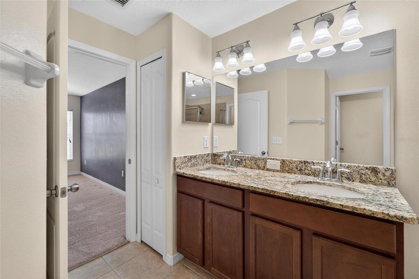Single Family Residence at 13128 ROYAL PINES AVE, RIVERVIEW, photo 22 of 49