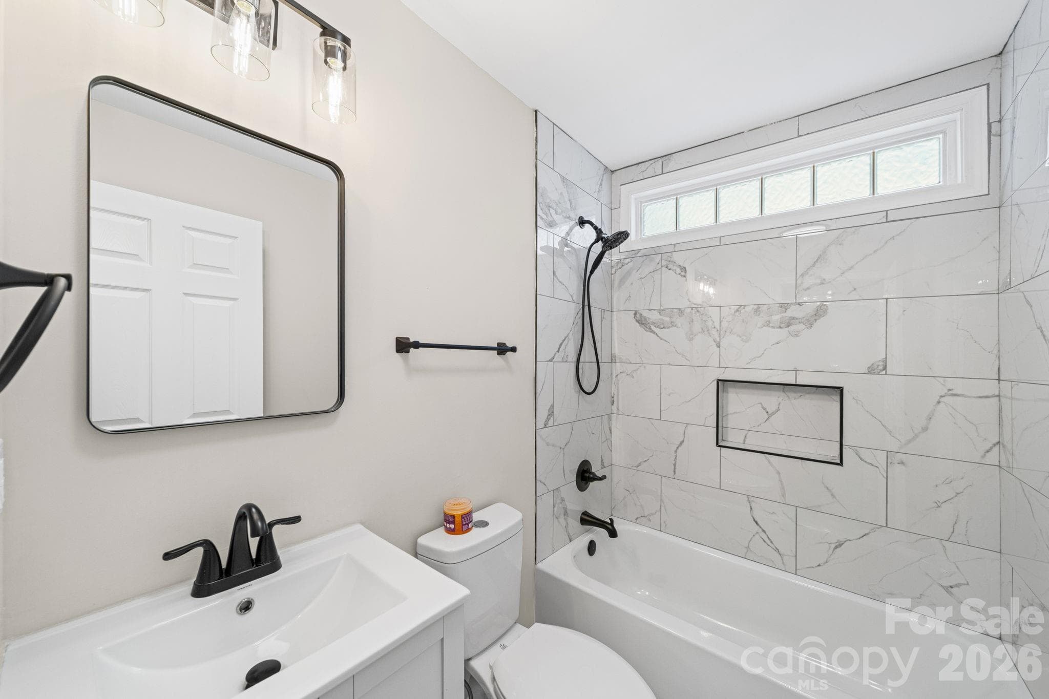 Hallway Bathroom - 2327 Sunset Drive, Gastonia