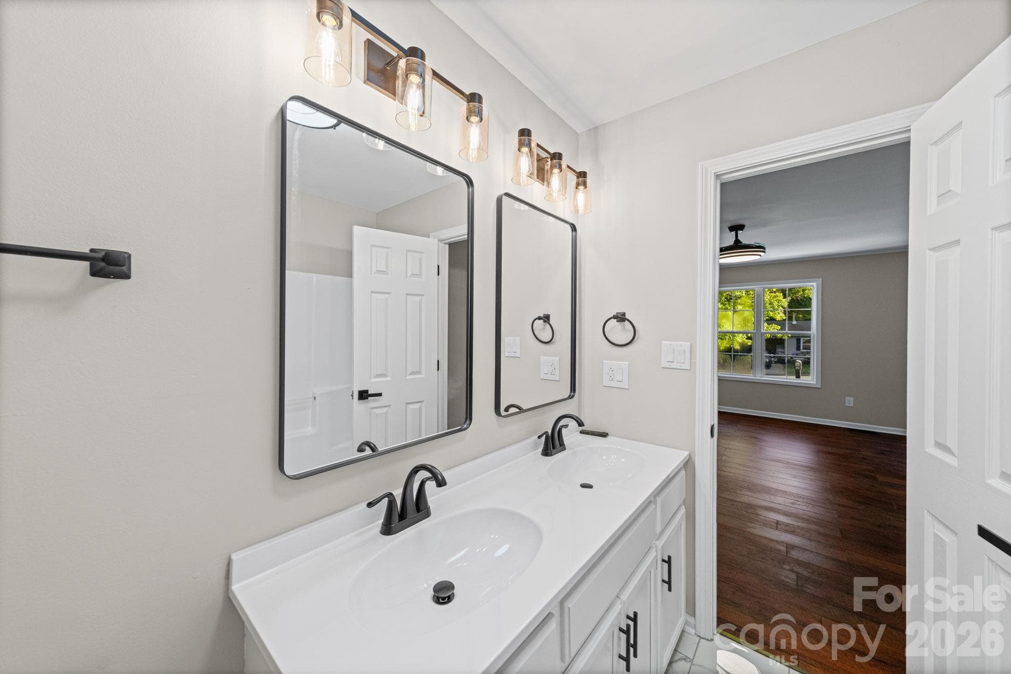 Master Bathroom - 2327 Sunset Drive, Gastonia