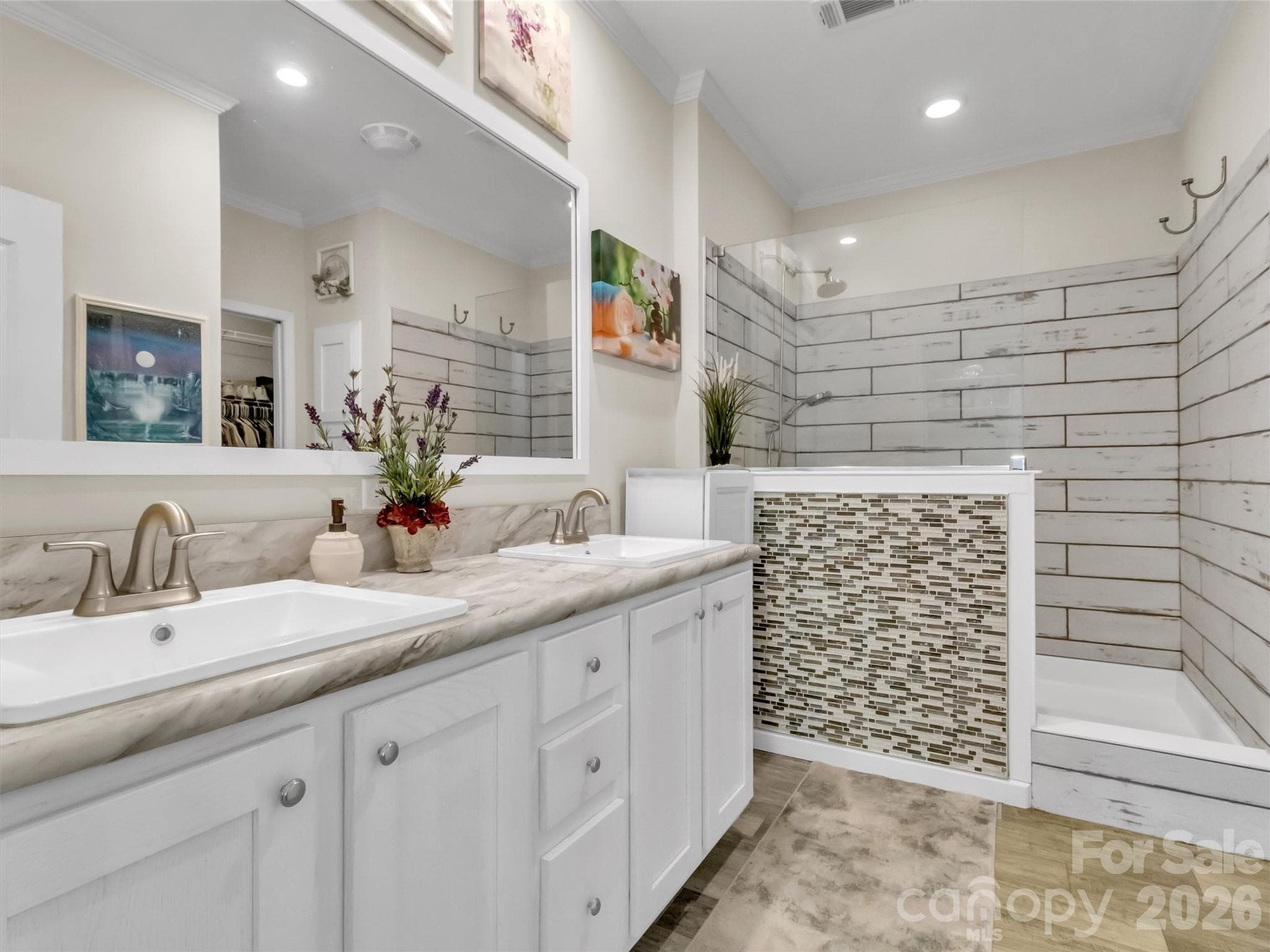 Single Family Residence at Waynesville, photo 13 of 47