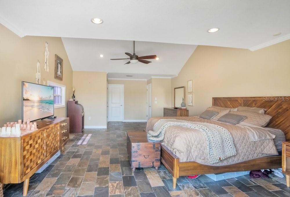 Single Family Residence at 3858 SHORE BLVD, OLDSMAR, photo 32 of 77