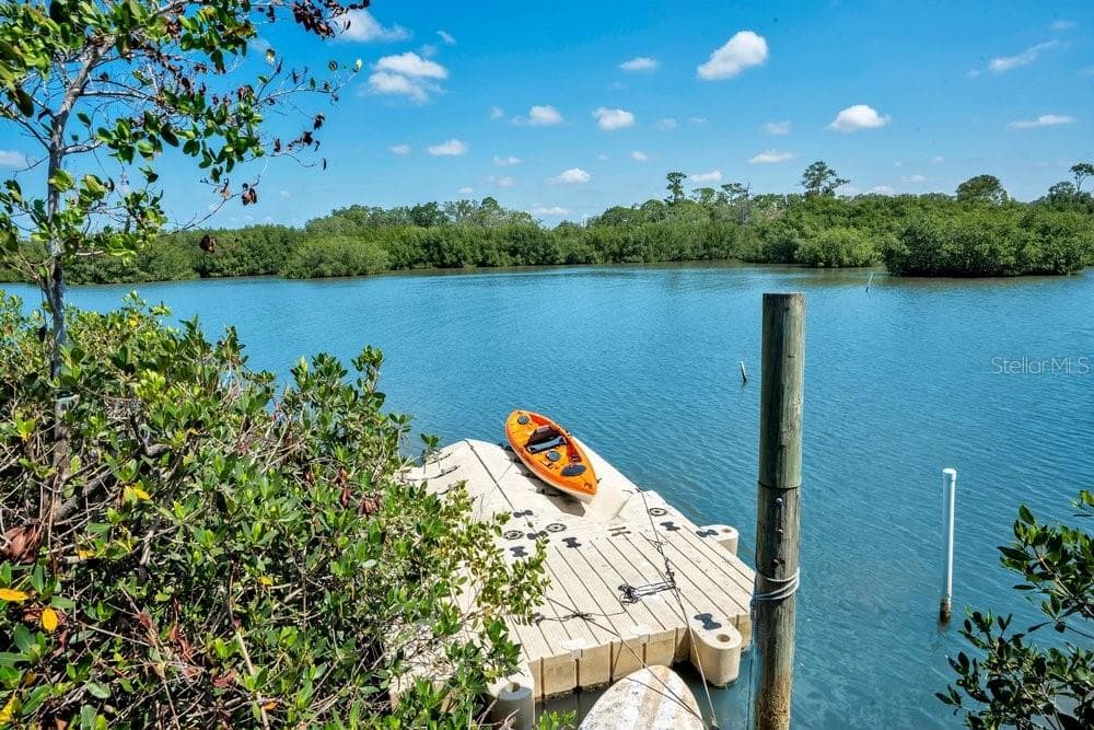 Floating dock - 3858 SHORE BLVD, OLDSMAR