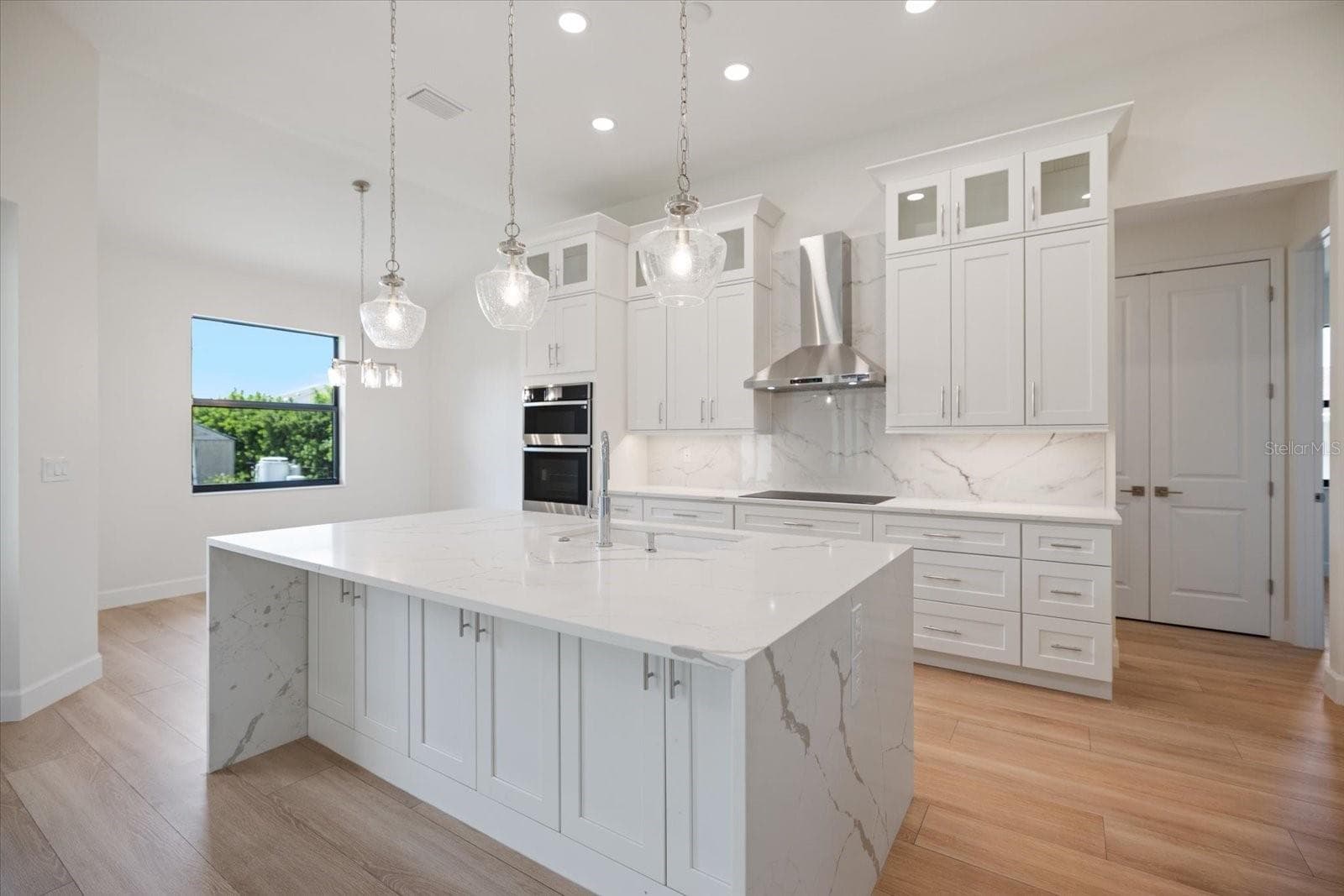 Single Family Residence at 12134 MALLORCA AVE, NORTH PORT, photo 11 of 41