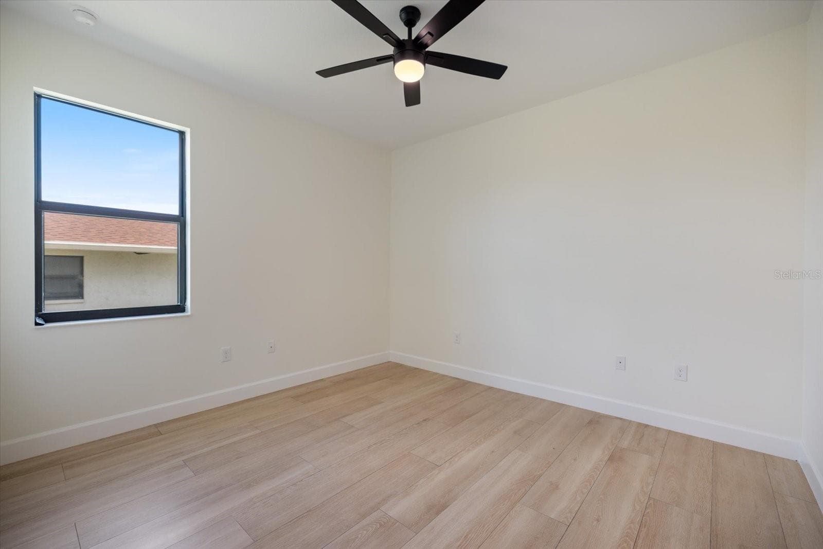 Single Family Residence at 12134 MALLORCA AVE, NORTH PORT, photo 27 of 41