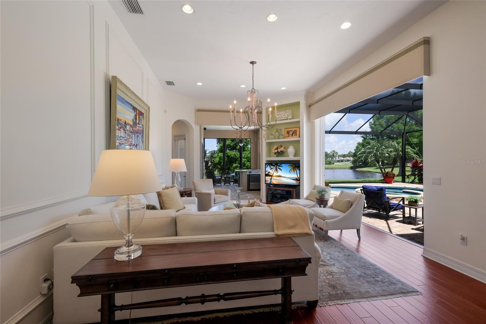 Single Family Residence at 7207 ASHLAND GLN, LAKEWOOD RANCH, photo 10 of 83