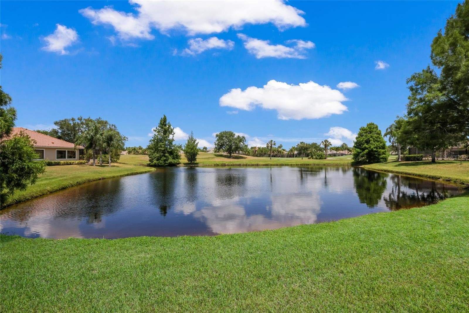 Single Family Residence at 7207 ASHLAND GLN, LAKEWOOD RANCH, photo 60 of 83