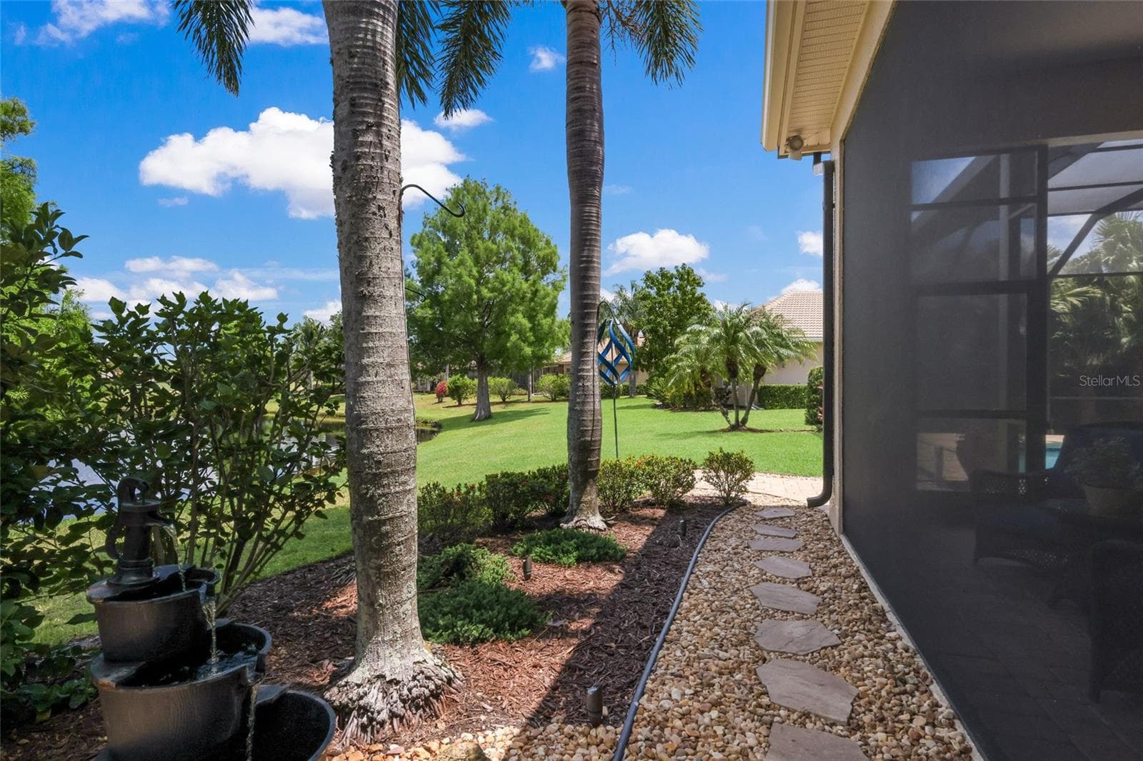 Single Family Residence at 7207 ASHLAND GLN, LAKEWOOD RANCH, photo 61 of 83