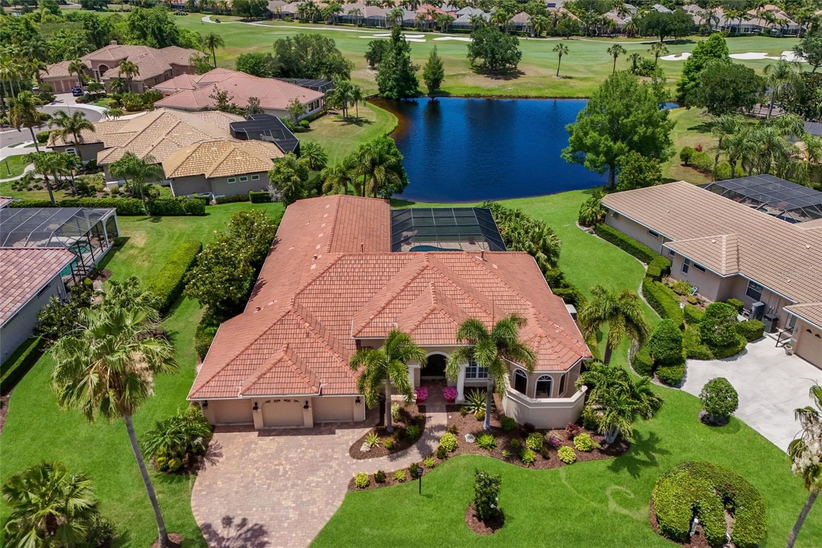 Single Family Residence at 7207 ASHLAND GLN, LAKEWOOD RANCH, photo 67 of 83