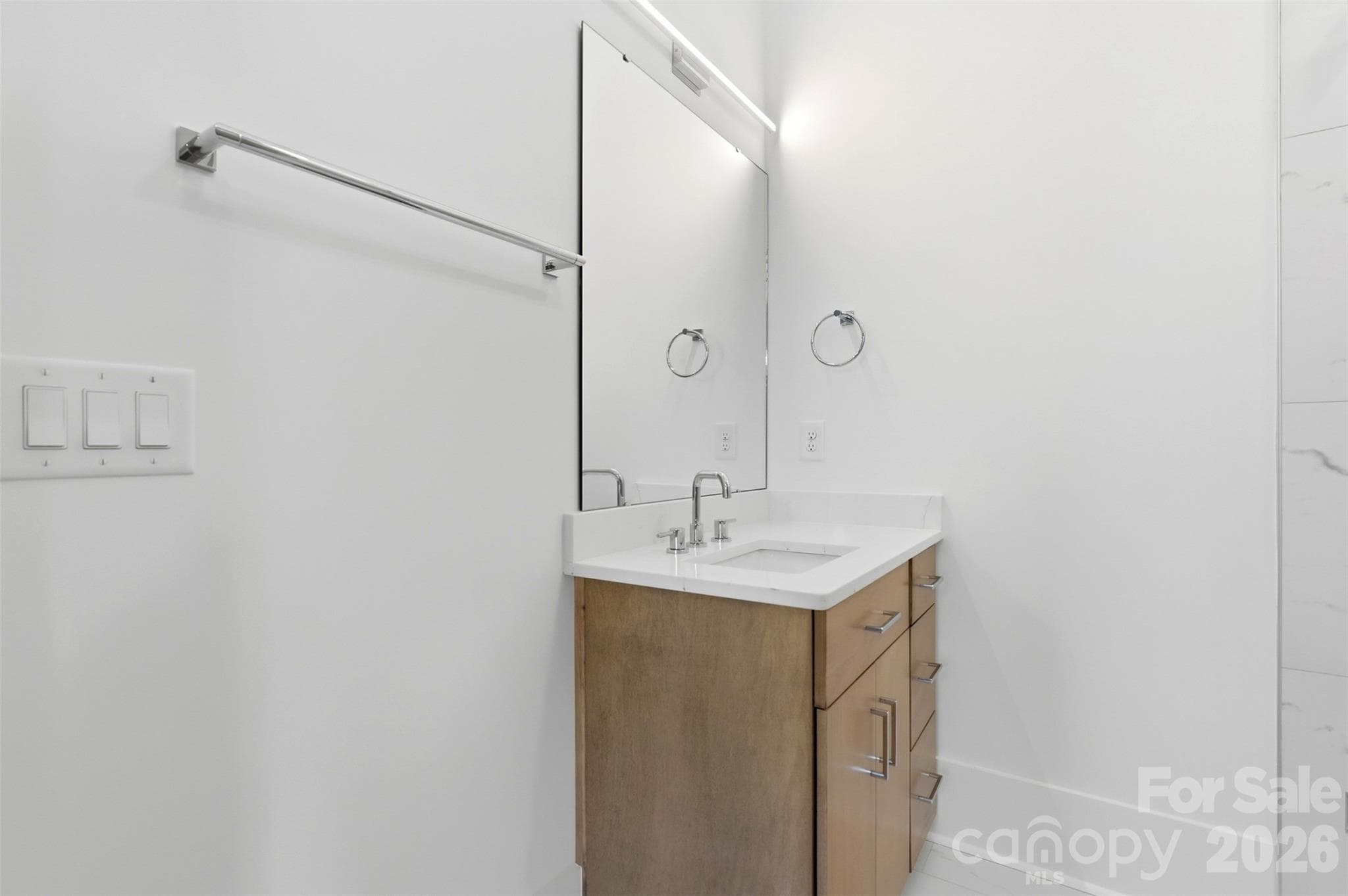 )ffice full with shower - 2649 Laburnum Avenue, Charlotte