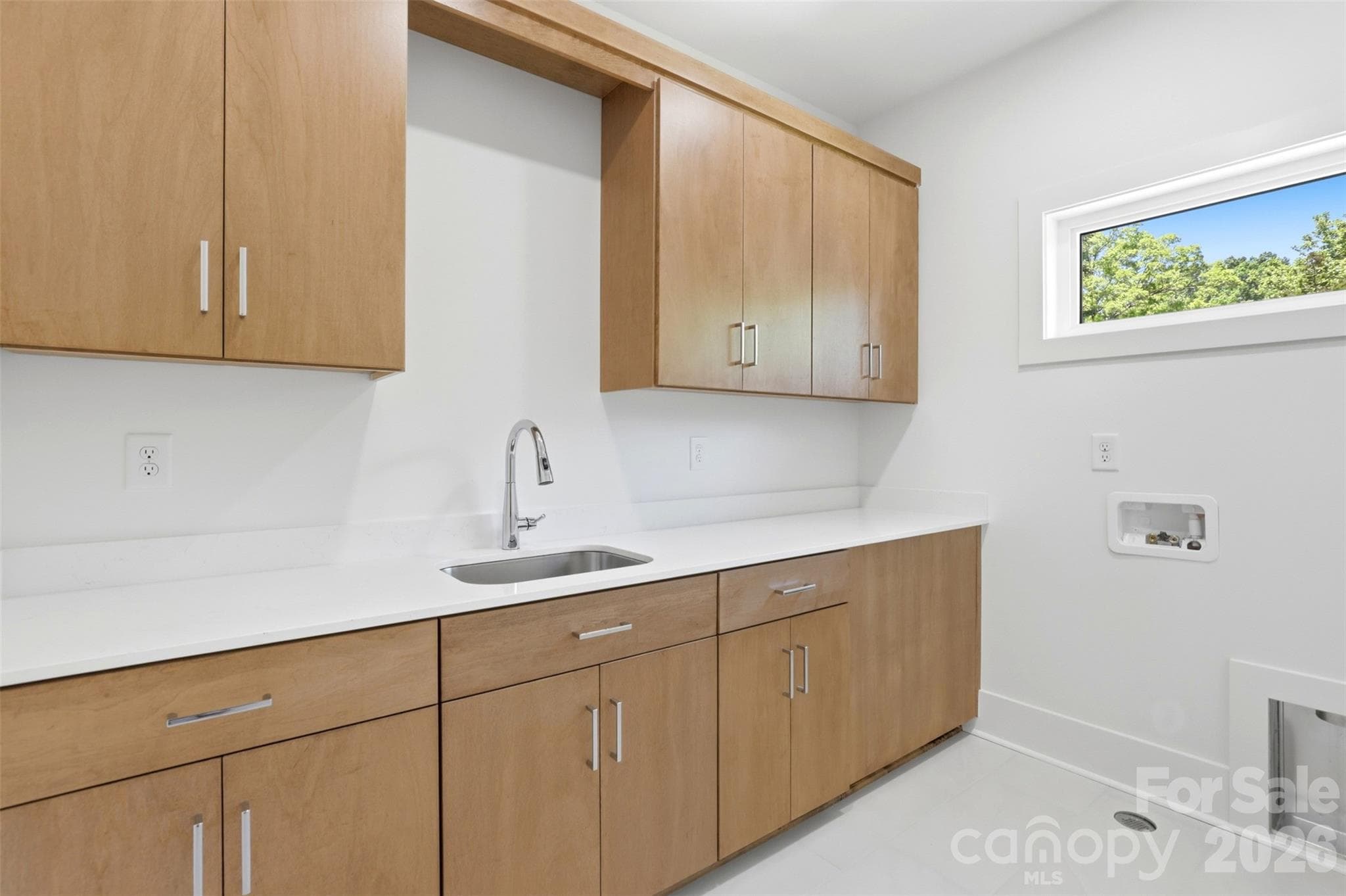 Laundry - 2649 Laburnum Avenue, Charlotte