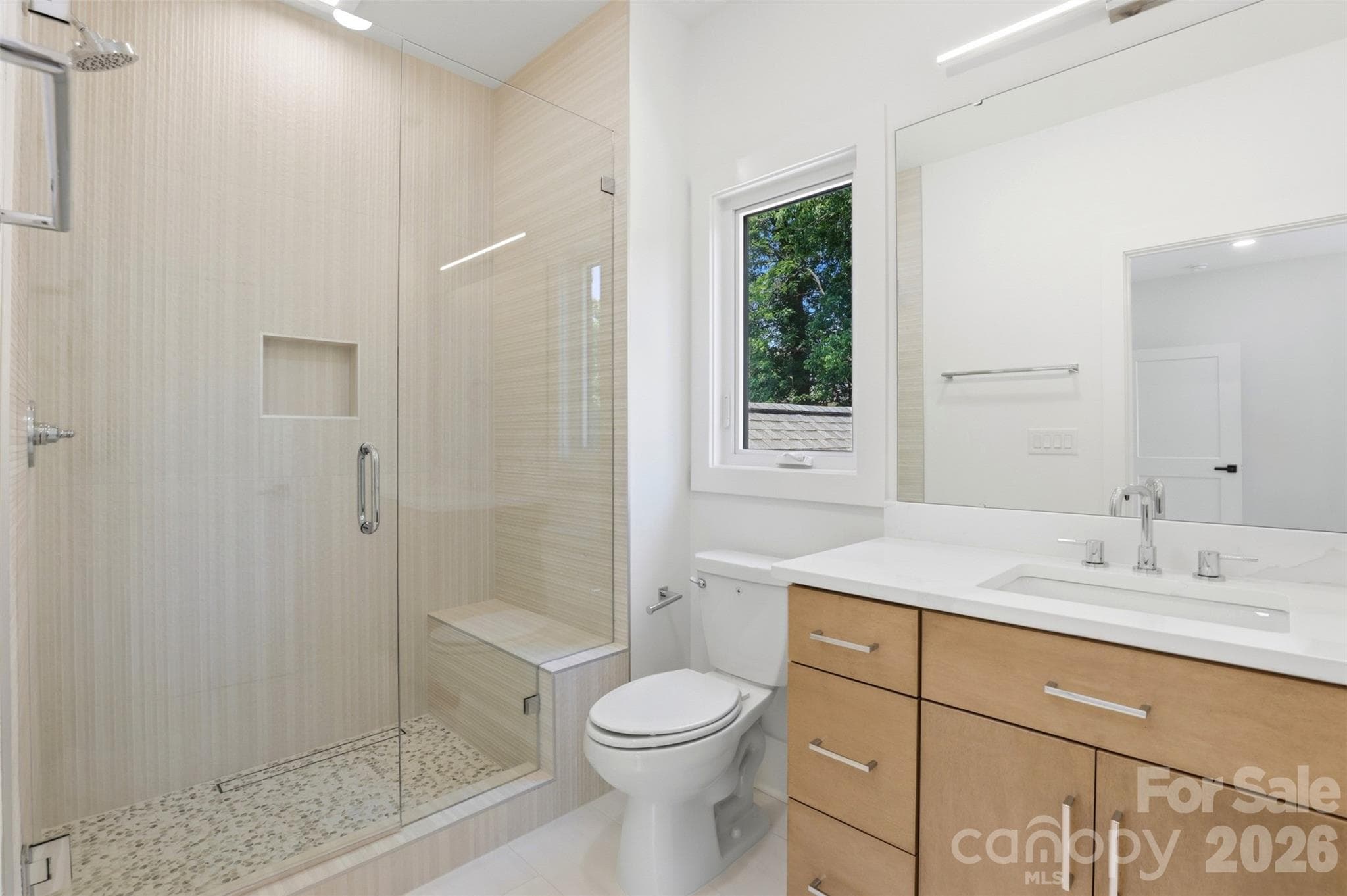 3rd bedroom bath - 2649 Laburnum Avenue, Charlotte