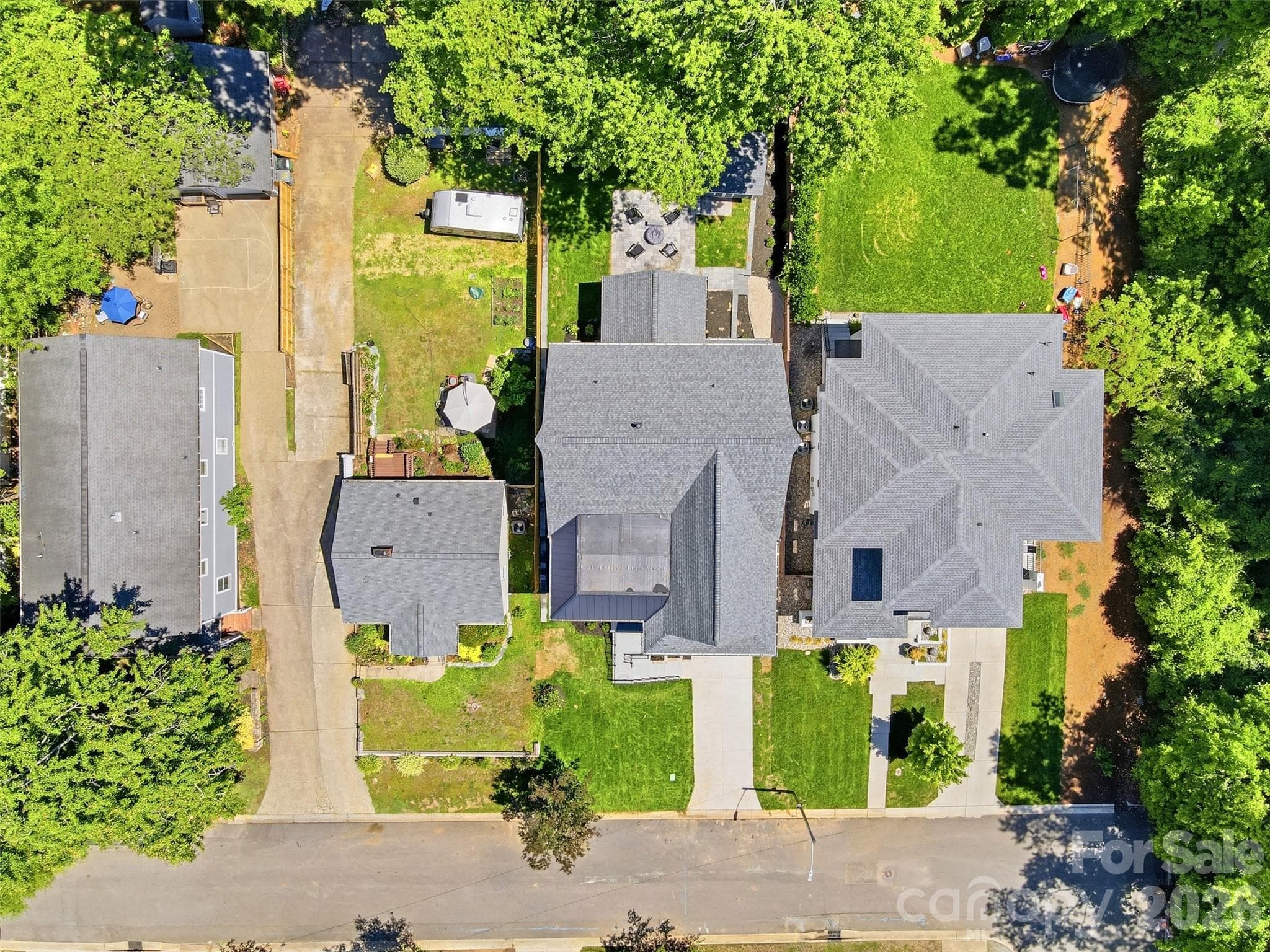 Single Family Residence at 2649 Laburnum Avenue, Charlotte, photo 38 of 48