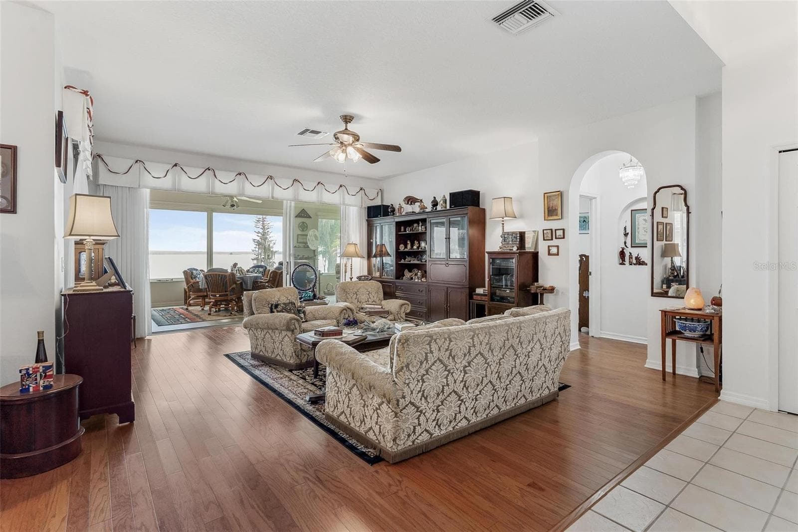 LIVING ROOM - 6274 SAILBOAT AVE, TAVARES