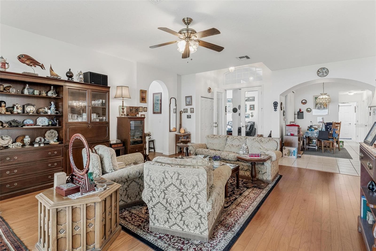 LIVING ROOM - 6274 SAILBOAT AVE, TAVARES