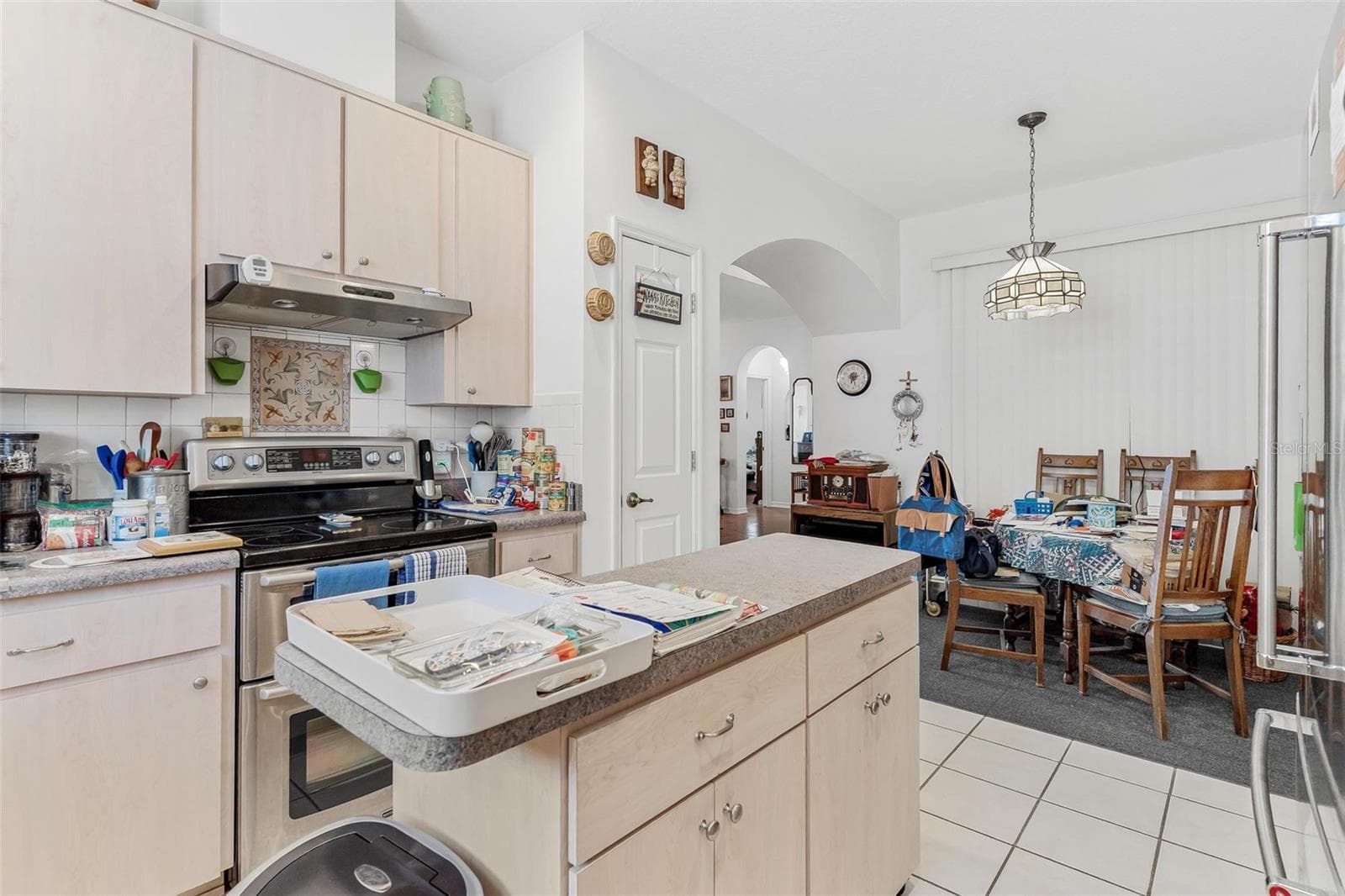 KITCHEN - 6274 SAILBOAT AVE, TAVARES