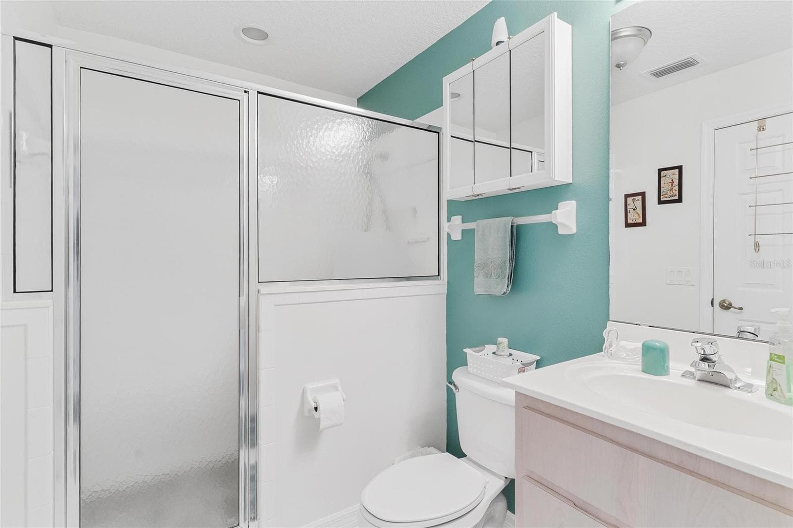 SECOND BATH - 6274 SAILBOAT AVE, TAVARES