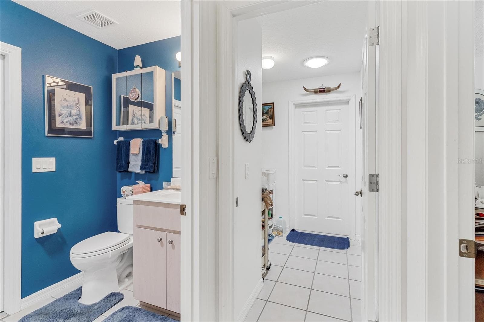 GUEST BATH - 6274 SAILBOAT AVE, TAVARES