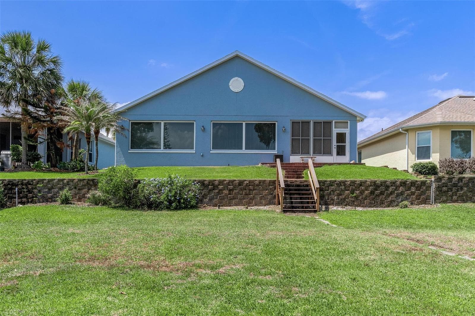 REAR VIEW - 6274 SAILBOAT AVE, TAVARES