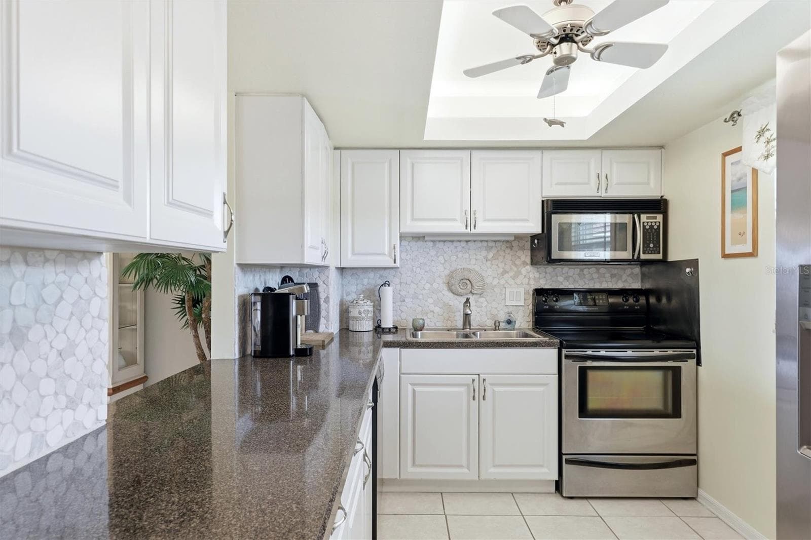 Condominium at 1215 S PORTOFINO DR #406, SARASOTA, photo 13 of 59