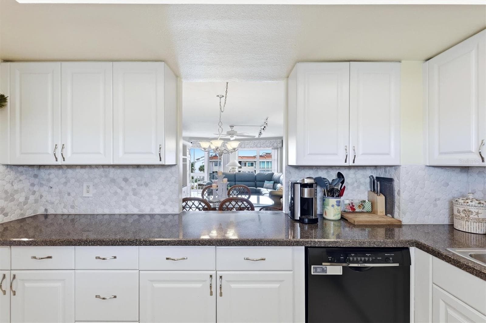 Condominium at 1215 S PORTOFINO DR #406, SARASOTA, photo 15 of 59