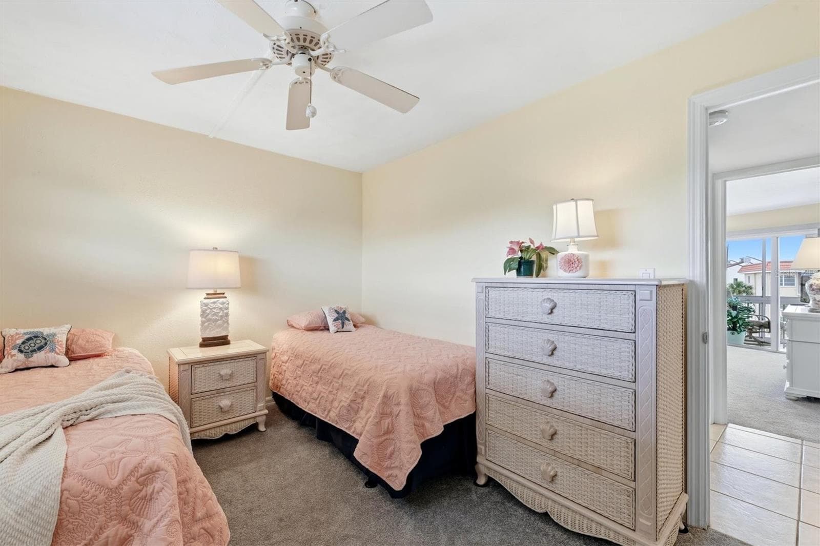 Condominium at 1215 S PORTOFINO DR #406, SARASOTA, photo 18 of 59