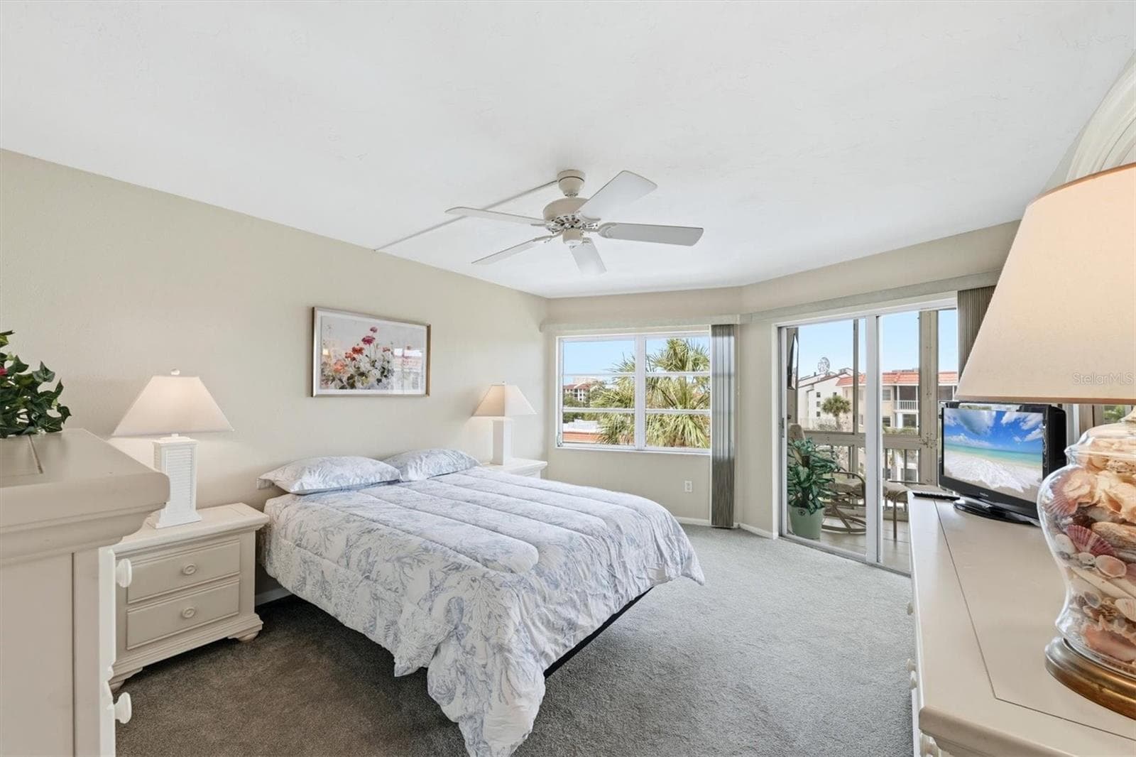 Condominium at 1215 S PORTOFINO DR #406, SARASOTA, photo 20 of 59