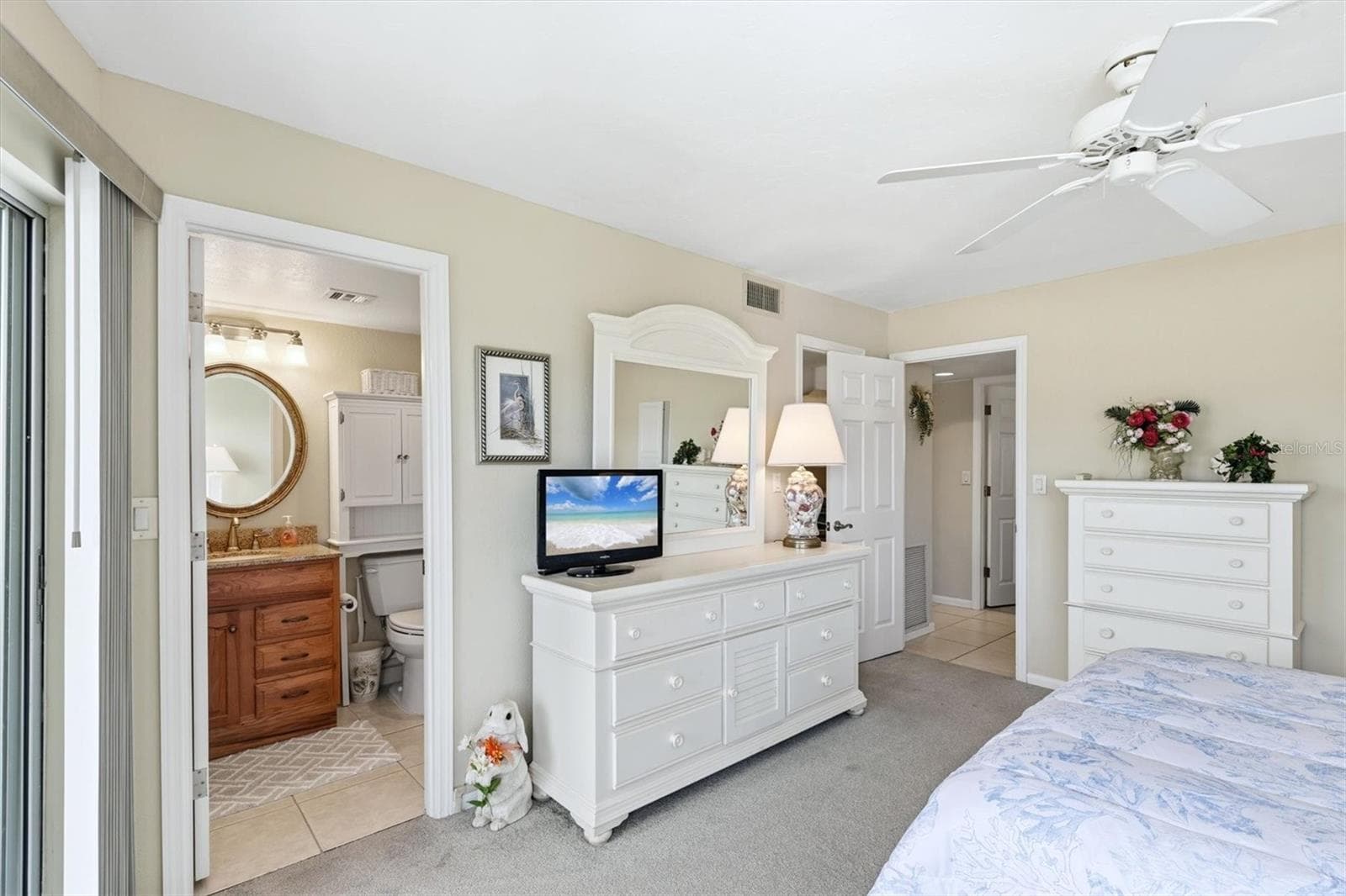 Condominium at 1215 S PORTOFINO DR #406, SARASOTA, photo 23 of 59
