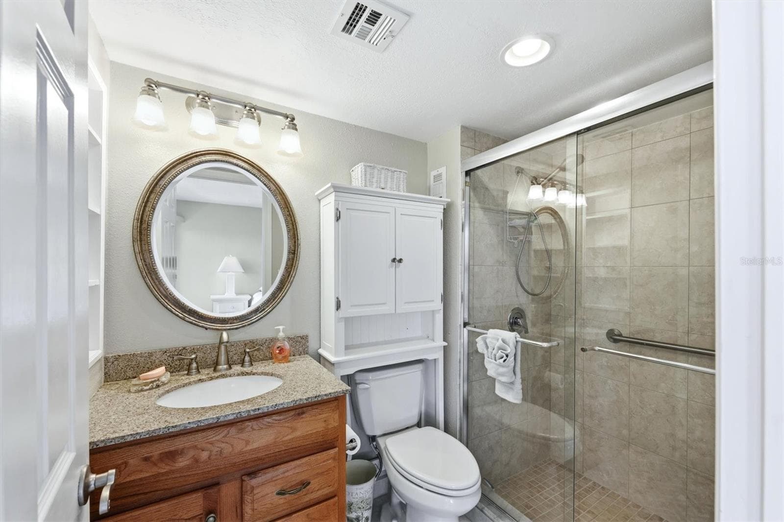 Condominium at 1215 S PORTOFINO DR #406, SARASOTA, photo 24 of 59