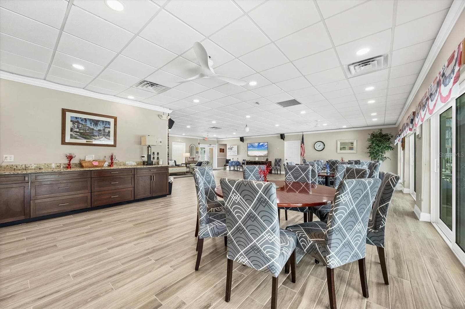 Condominium at 1215 S PORTOFINO DR #406, SARASOTA, photo 34 of 59