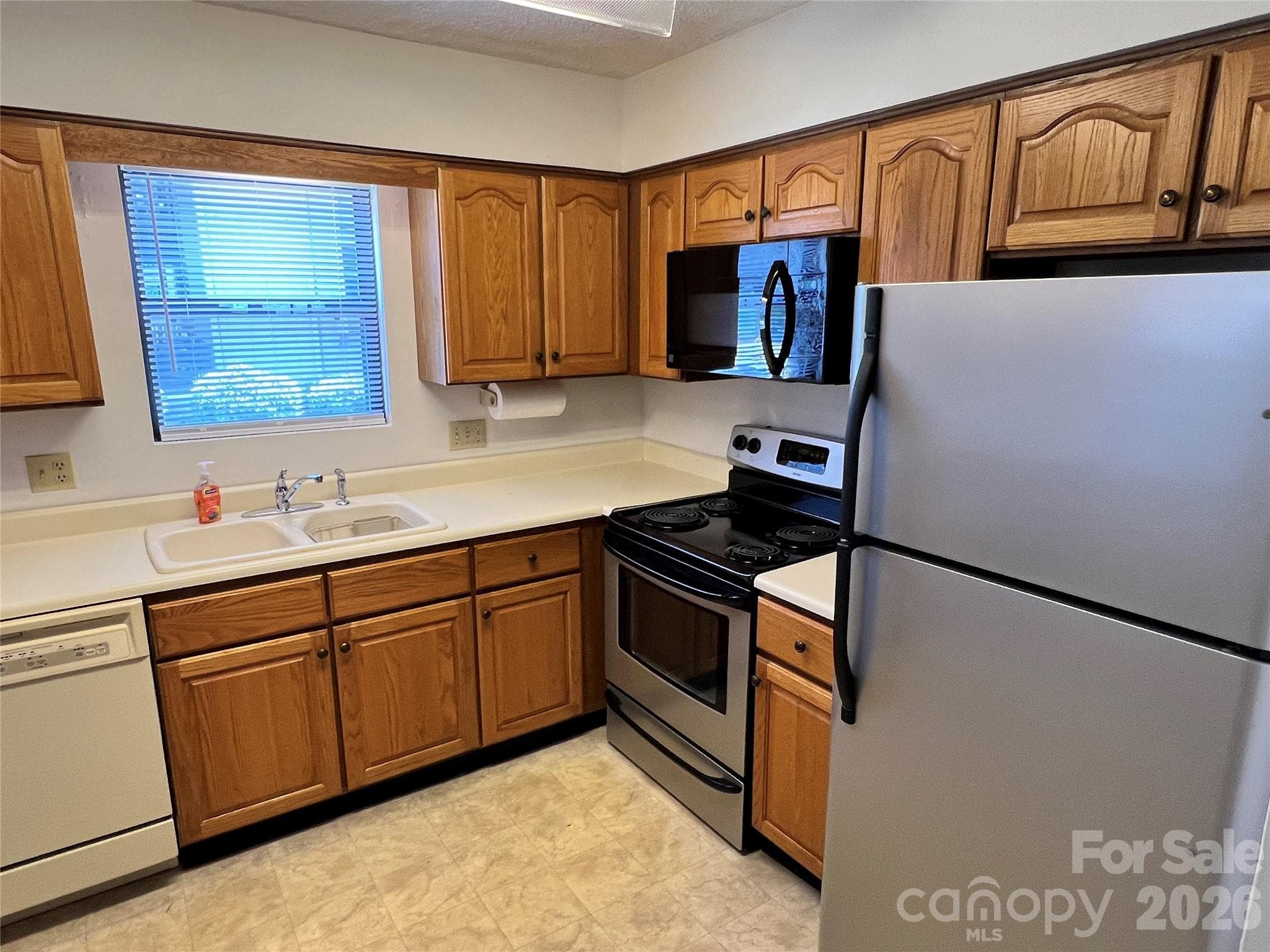Condominium at Asheville, photo 5 of 21