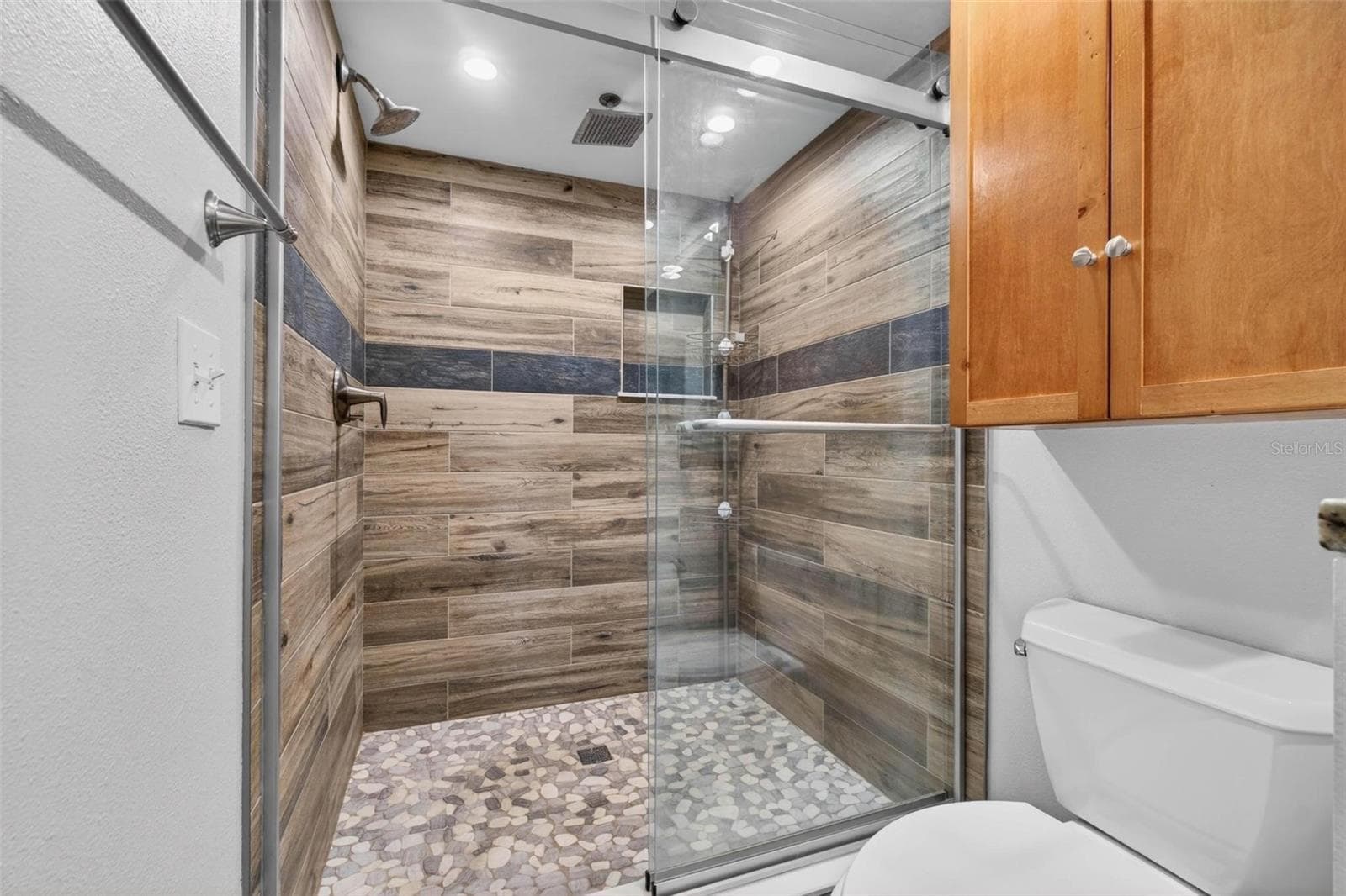Condominium at 363 PINELLAS BAYWAY S #42, ST PETERSBURG, photo 22 of 35