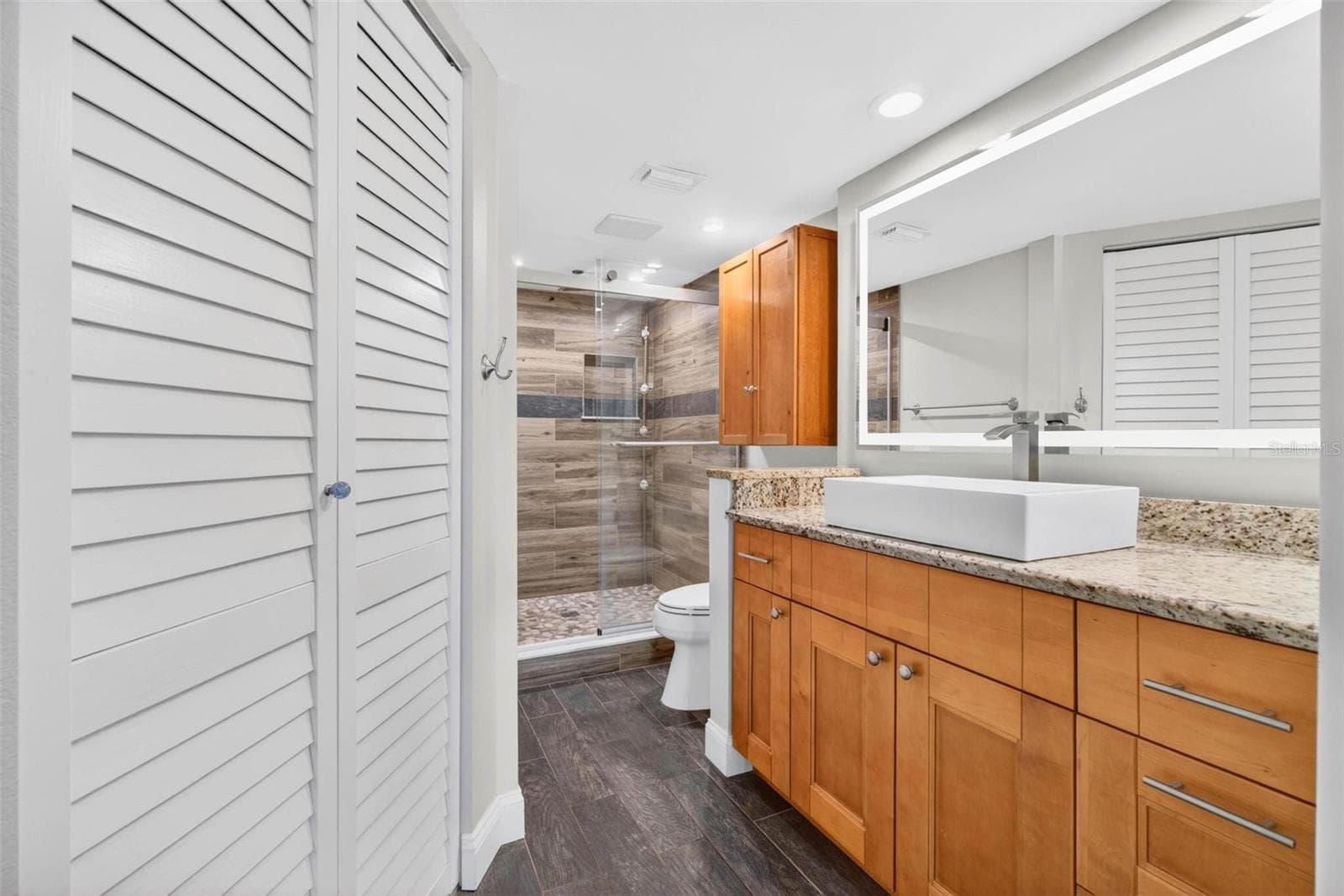 Condominium at 363 PINELLAS BAYWAY S #42, ST PETERSBURG, photo 23 of 35