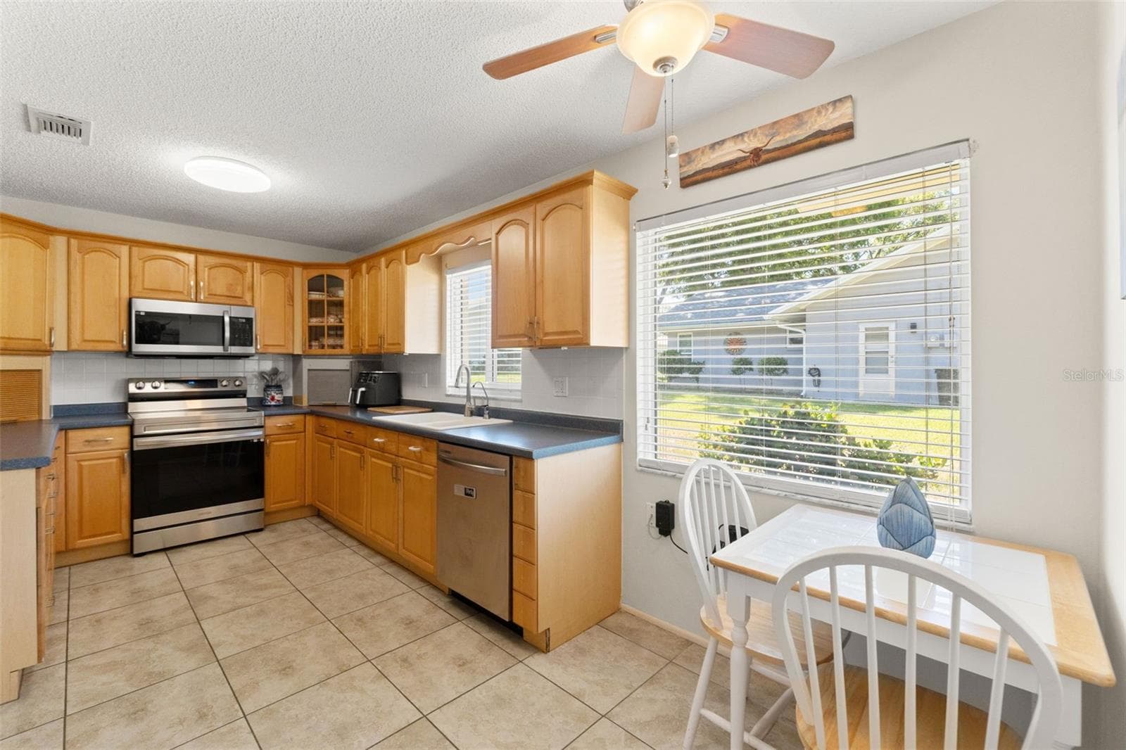 Single Family Residence at 10520 SPRINGWOOD DR, PORT RICHEY, photo 12 of 38