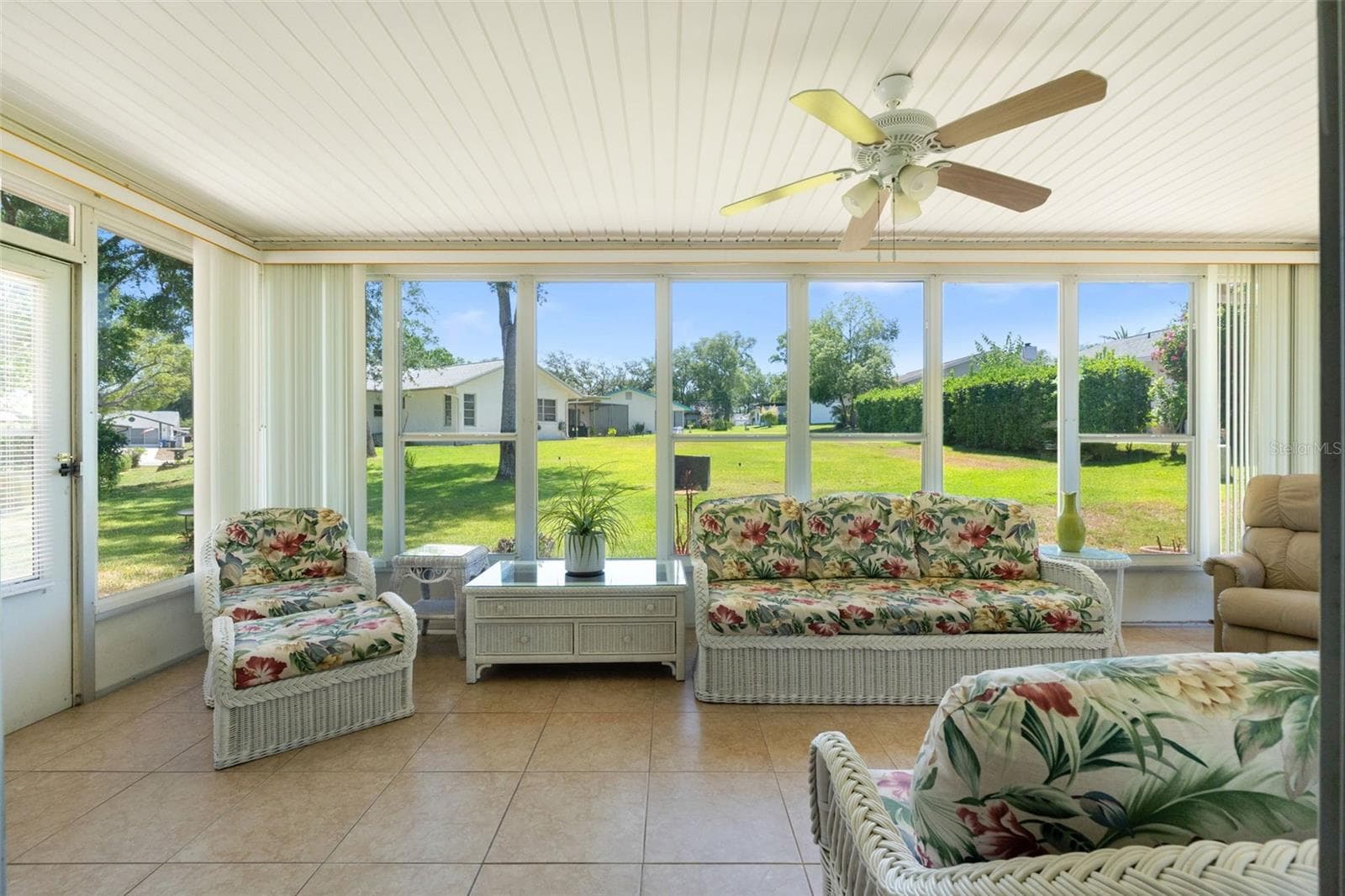 Single Family Residence at 10520 SPRINGWOOD DR, PORT RICHEY, photo 19 of 38