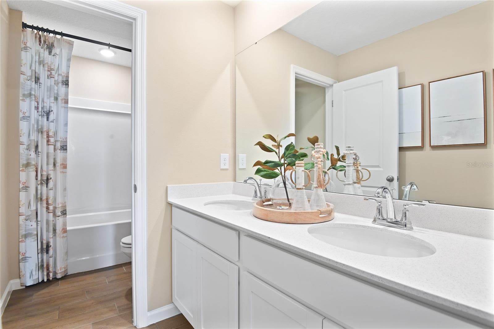 Single Family Residence at 2529 29TH LN E, PALMETTO, photo 13 of 19