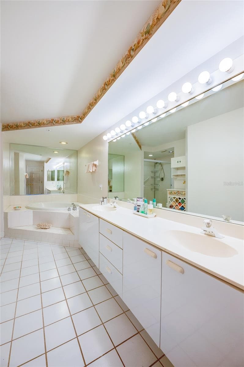 Condominium at 4565 S ATLANTIC AVE #5407, PORT ORANGE, photo 18 of 35