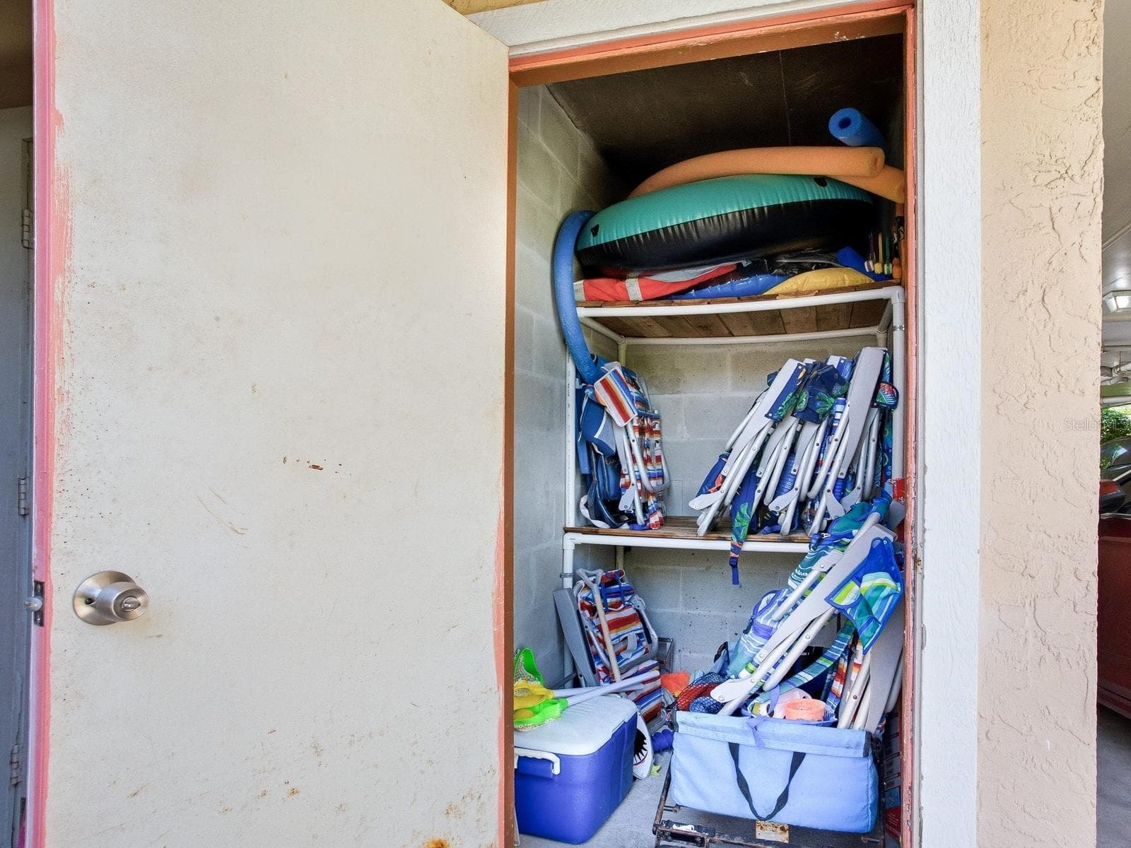 Storage Closet w/Beach Essentials - 1005 GULF BLVD #10, INDIAN ROCKS BEACH