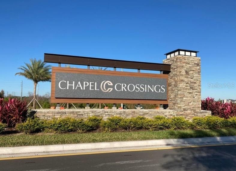 Community Entrance - 31051 PENDLETON LANDING CIR, WESLEY CHAPEL