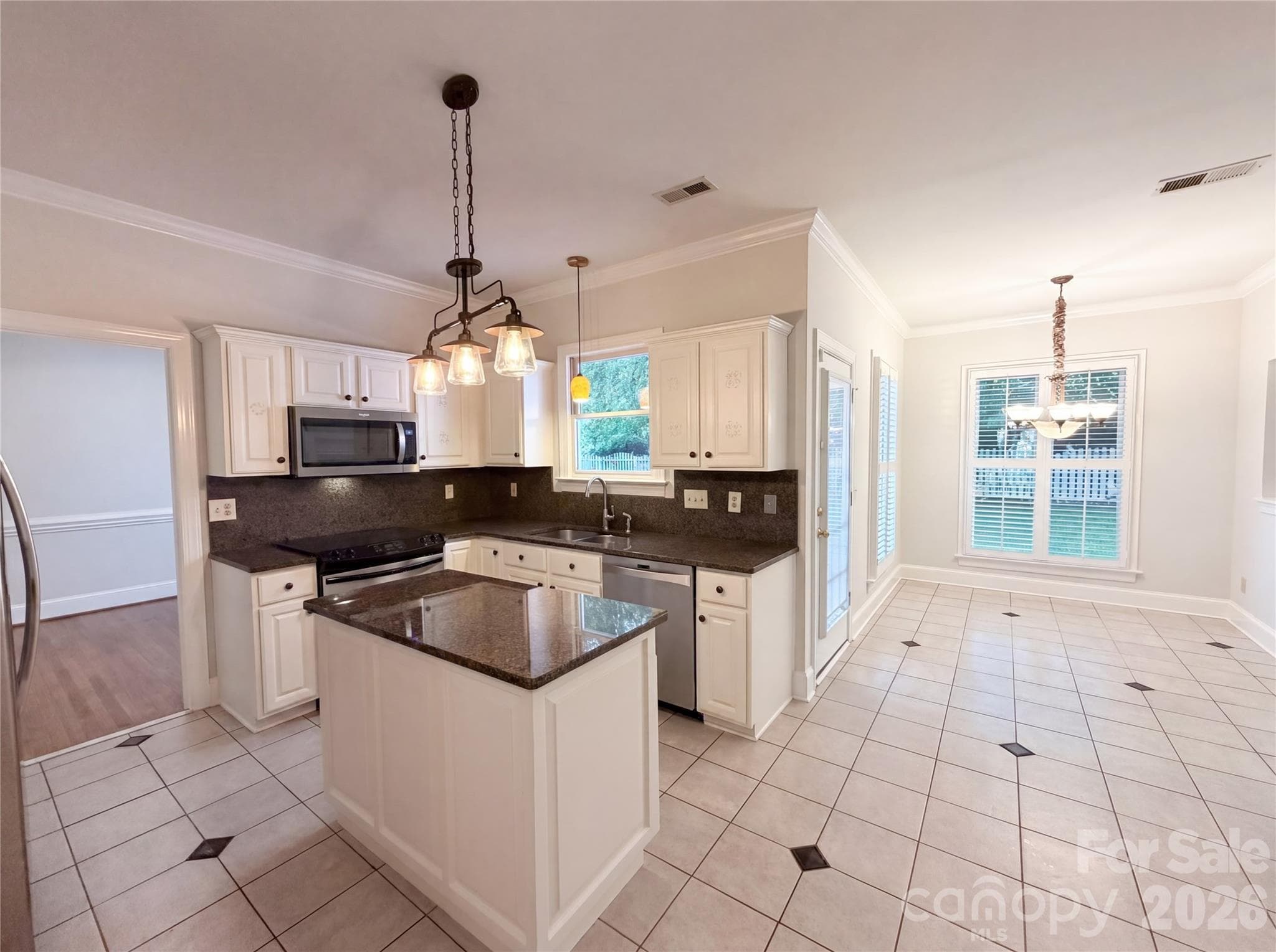 Single Family Residence at Charlotte, photo 10 of 22