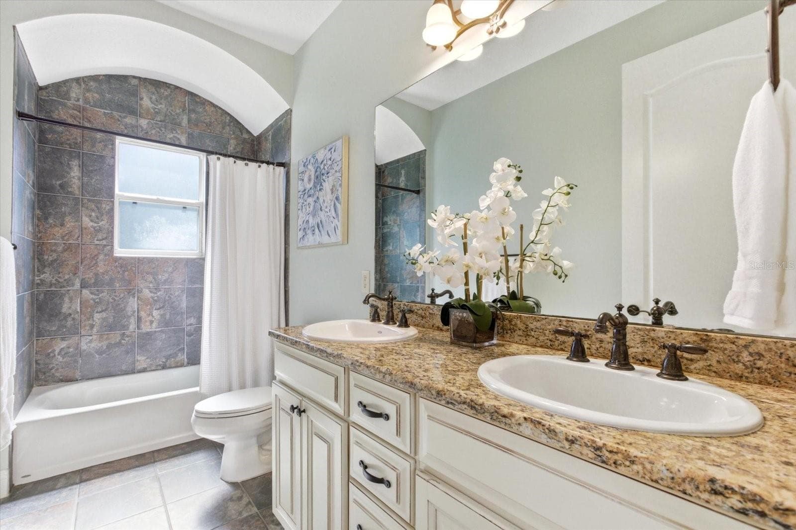 Single Family Residence at 1064 CEASARS CT, MOUNT DORA, photo 21 of 40
