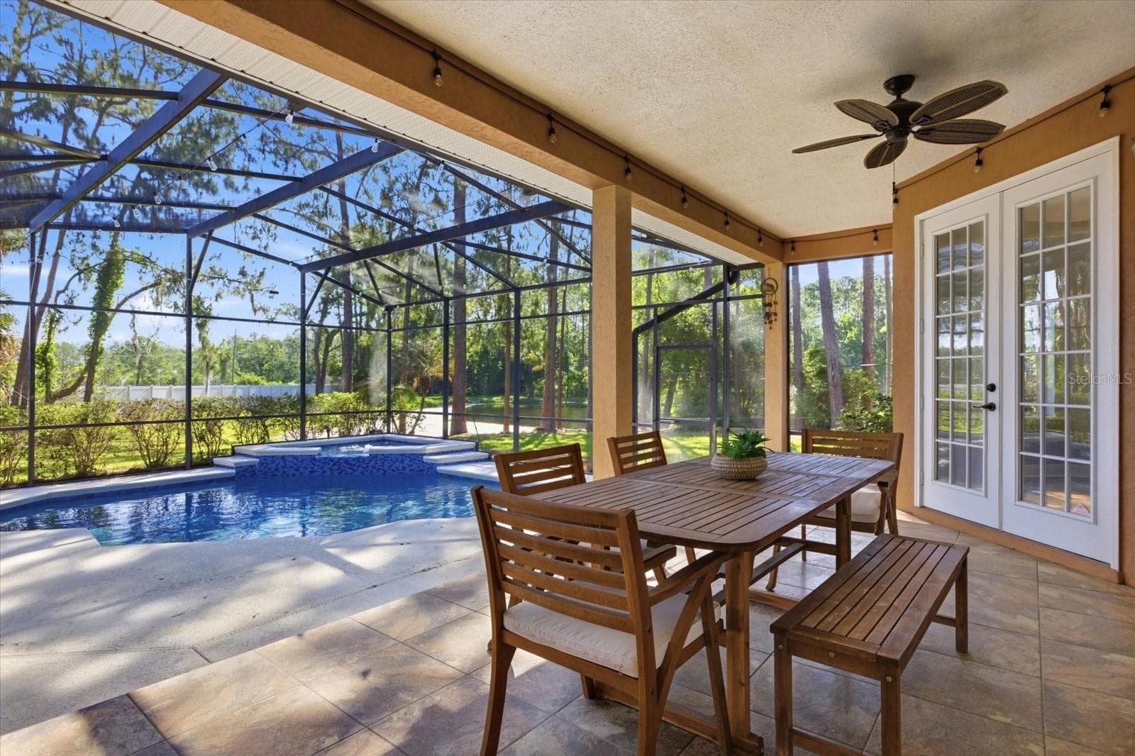 Single Family Residence at 1064 CEASARS CT, MOUNT DORA, photo 24 of 40