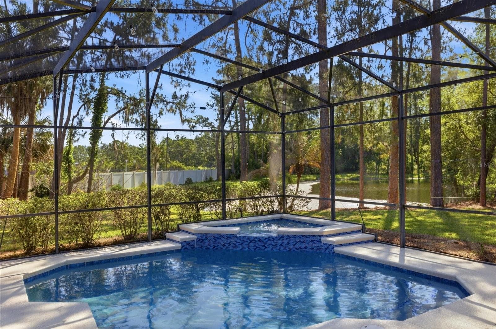 Single Family Residence at 1064 CEASARS CT, MOUNT DORA, photo 26 of 40