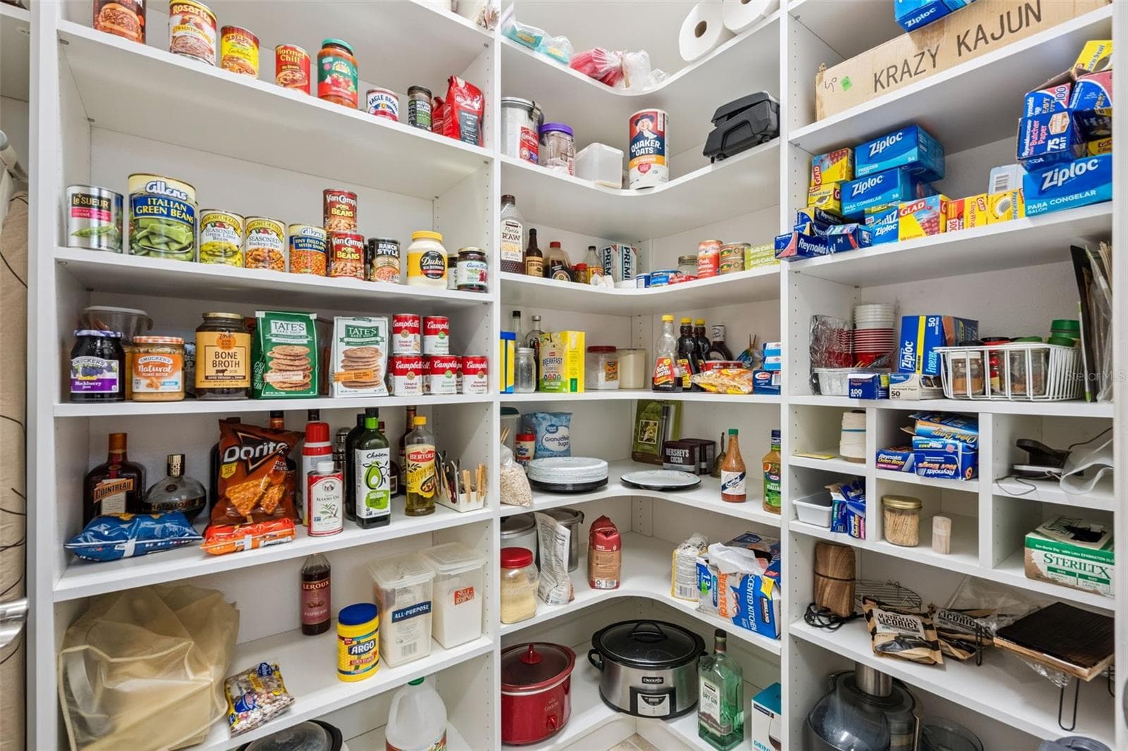 Walk-in Pantry! - 4912 CATALPA DR, ST CLOUD