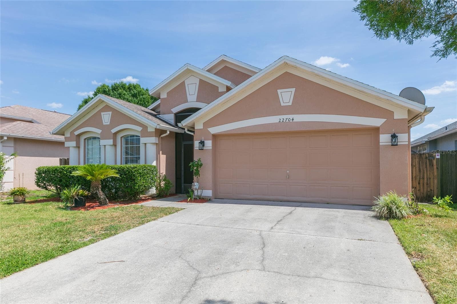 Single Family Residence at 22704 RODERICK DR, LAND O LAKES, photo 2 of 52