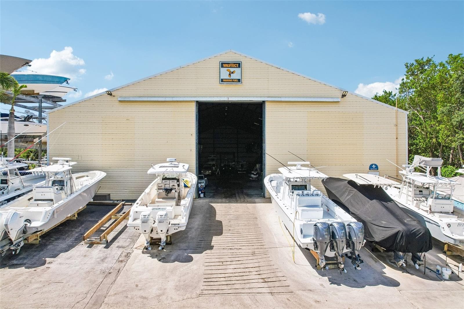 Dock-Rackominium at 103950 OVERSEAS HWY #RU62, KEY LARGO, photo 17 of 35