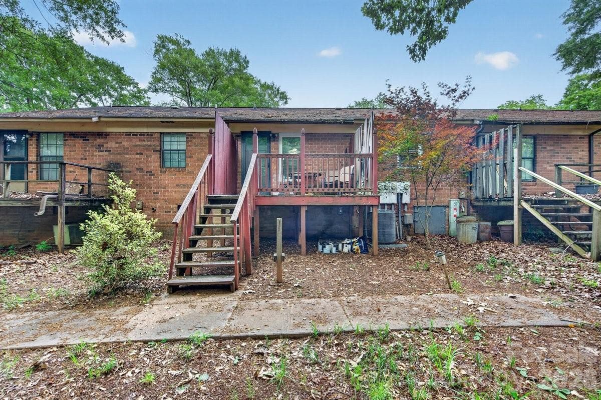 Condominium at 634 Hillcrest Drive, Shelby, photo 21 of 22