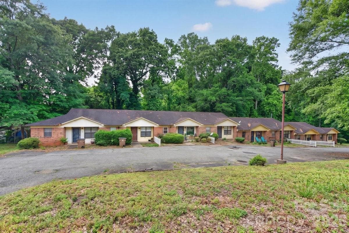 Condominium at 634 Hillcrest Drive, Shelby, photo 22 of 22