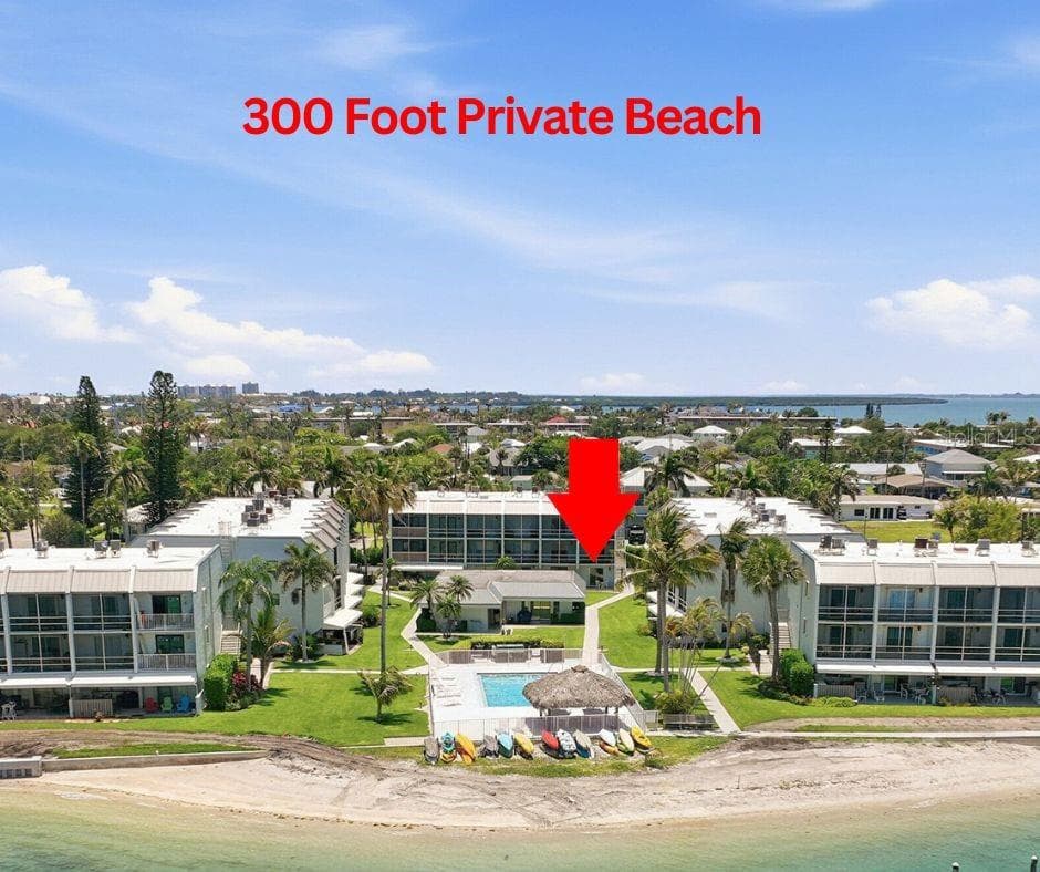 Relax and enjoy the peaceful times and the activity on the inlet waterway - 1300 SEAWAY DR #C1, HUTCHINSON ISLAND