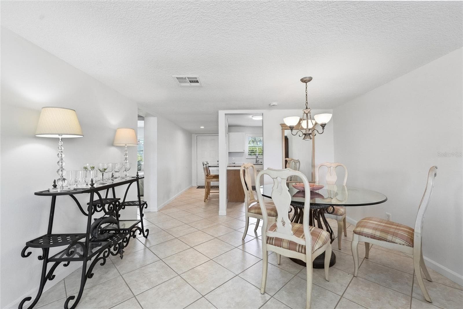 Dining room to kitchen - 1300 SEAWAY DR #C1, HUTCHINSON ISLAND
